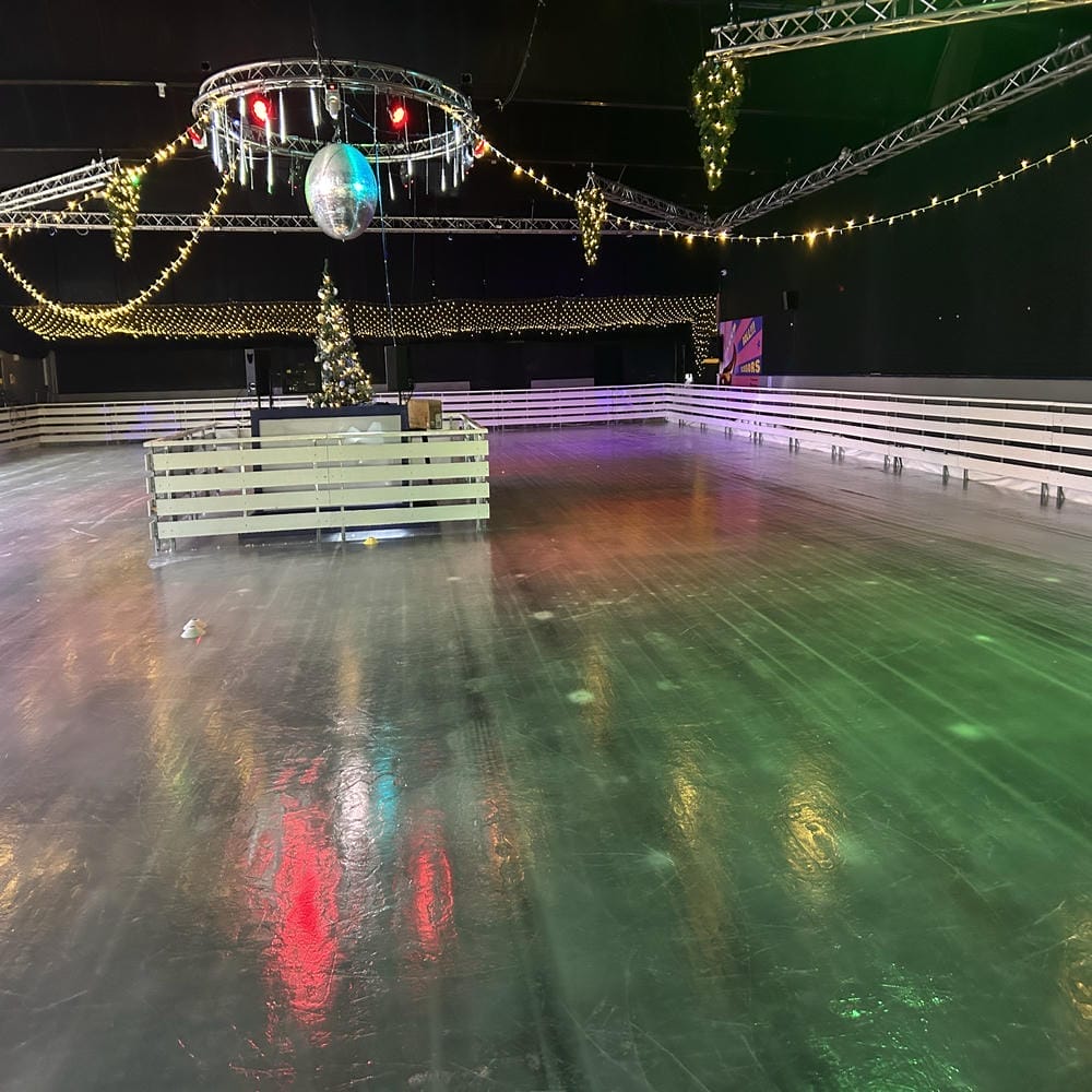 ice rink chiller hire in berkshire
